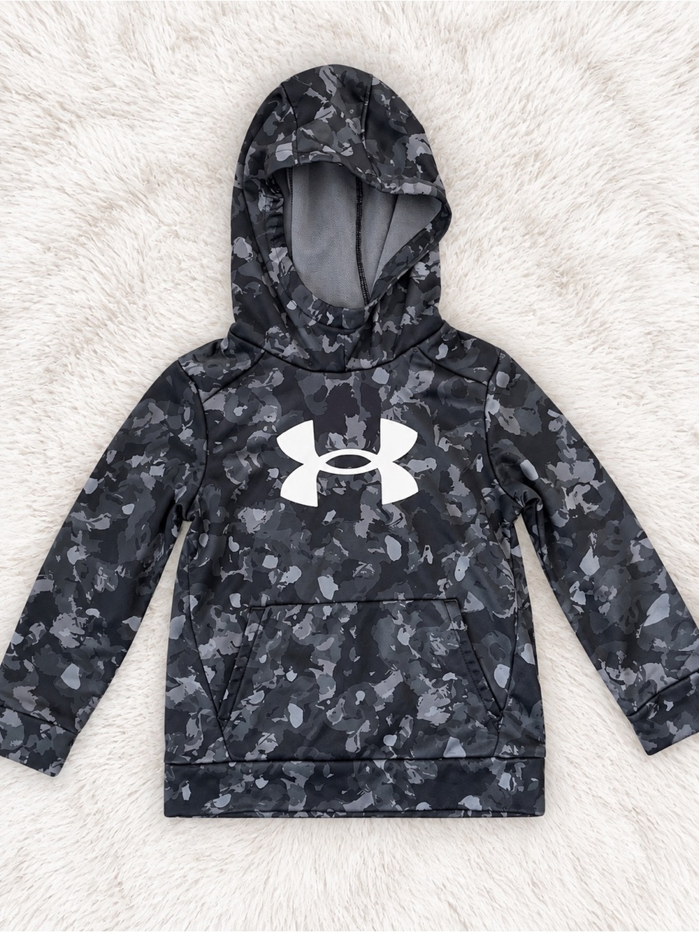 Under Armour Youth Small Camo Athletic Hoodie Black Grey Pullover